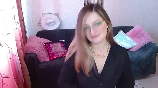 Snapshot of Arielsssplash chatting on May 2026 05:37:01 AM Arielsssplash online show from May 2026 05:37:01 AM