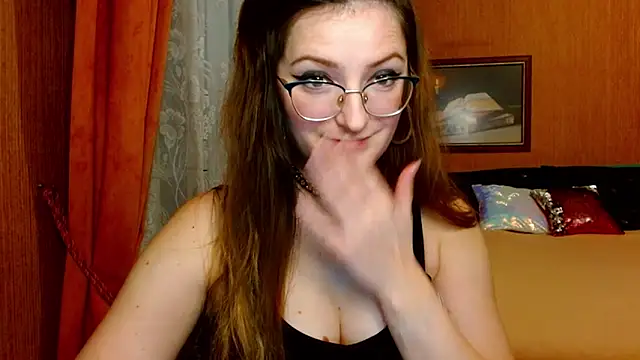 Arielsssplash online show from December 2024 02:39:01 PM