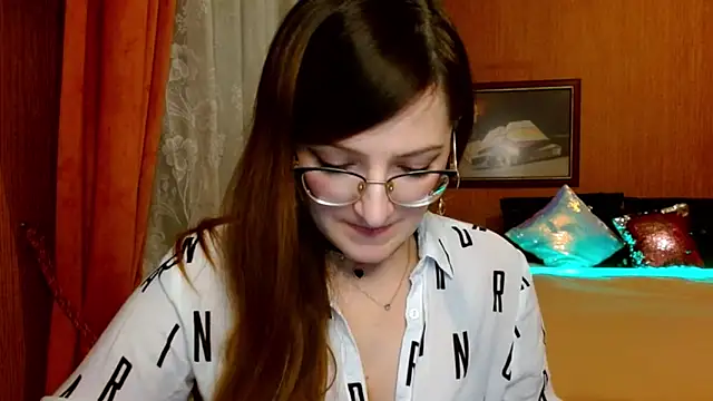 Arielsssplash online show from December 2024 02:55:01 PM
