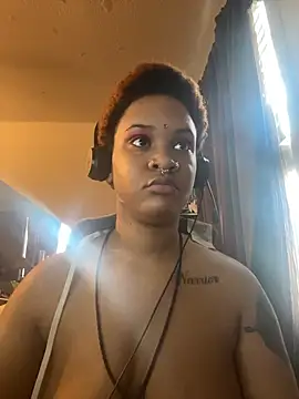 nickytheehawtie online show from February 2026 04:04:01 PM