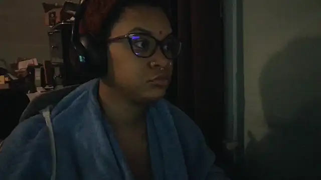 nickytheehawtie online show from February 2026 08:03:01 AM