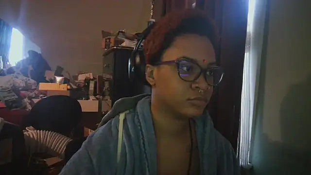 nickytheehawtie online show from February 2026 02:06:01 PM