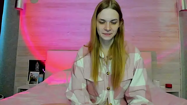 molly hunt  online show from February 2026 04:01:02 AM