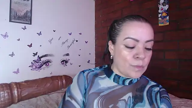 LIila28six online show from March 2026 12:29:01 PM