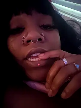 Kayyummy98 online show from October 2025 01:17:01 AM