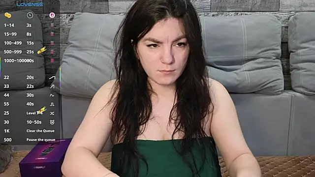 Vika loves you online show from April 2026 01:56:01 PM