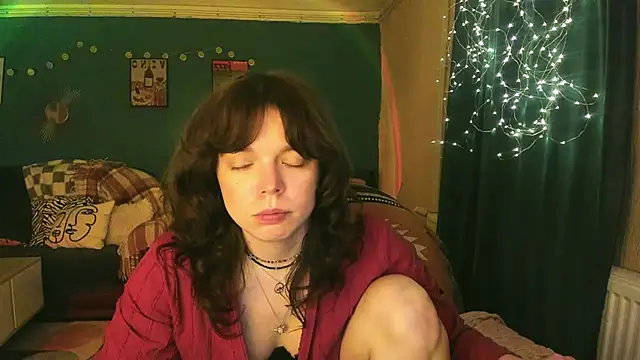 ClancyMorissey online show from April 2026 09:39:33 PM