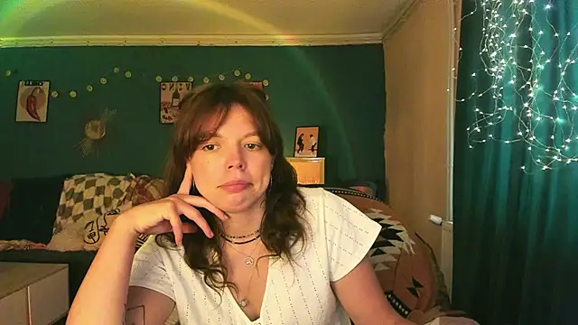 Snapshot of ClancyMorissey chatting on May 2026 04:34:02 PM ClancyMorissey online show from May 2026 04:34:02 PM