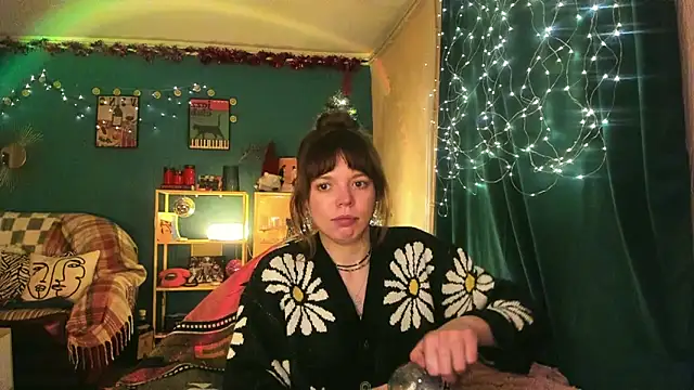 ClancyMorissey online show from December 2025 06:56:01 PM