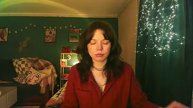 ClancyMorissey online show from April 2026 04:33:01 PM