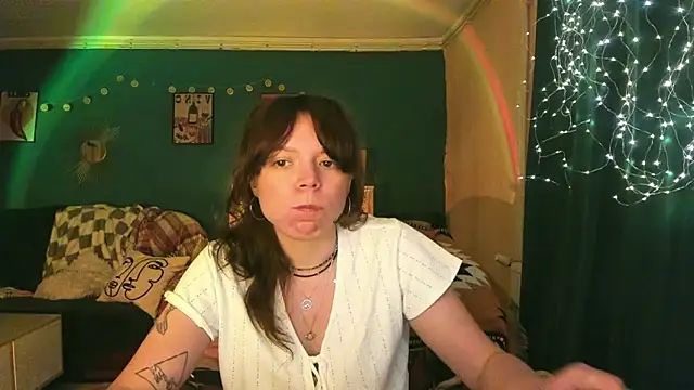 Snapshot of ClancyMorissey chatting on May 2026 08:39:01 PM ClancyMorissey online show from May 2026 08:39:01 PM
