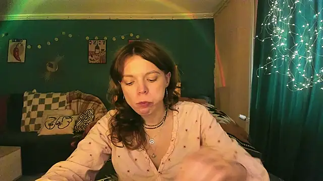 ClancyMorissey online show from June 2026 05:01:01 PM