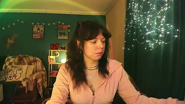 ClancyMorissey online show from March 2026 07:18:02 PM