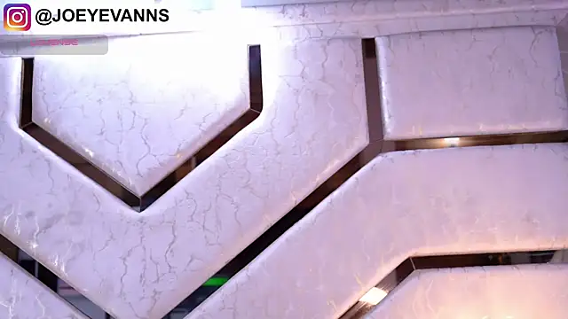 Snapshot of JOEYEVANS chatting on October 2025 05:22:01 AM JOEYEVANS online show from October 2025 05:22:01 AM