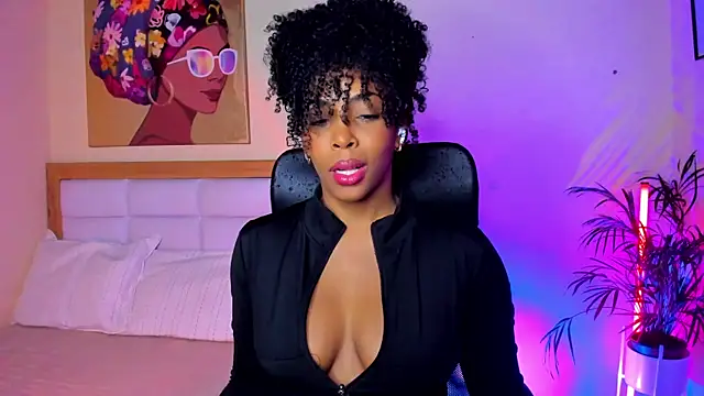 AitanaBrown  online show from April 2026 01:19:01 PM