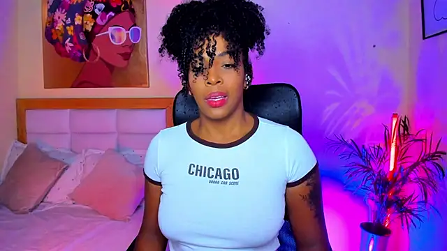 AitanaBrown  online show from April 2026 03:40:02 PM