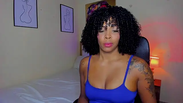 Snapshot of AitanaBrown_ chatting on November 2025 09:26:02 PM AitanaBrown online show from November 2025 09:26:02 PM