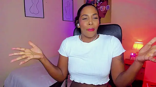 AitanaBrown  online show from September 2025 09:19:01 PM