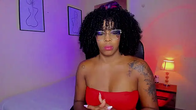 Snapshot of AitanaBrown_ chatting on November 2025 01:22:01 PM AitanaBrown online show from November 2025 01:22:01 PM