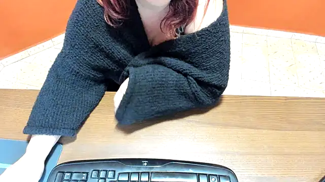 NikkiHolland online show from March 2026 08:53:02 AM