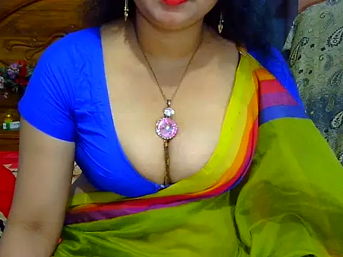 Daneldayna online show from October 2025 07:17:01 PM