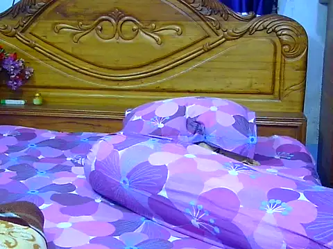 Daneldayna online show from April 2026 07:58:02 PM