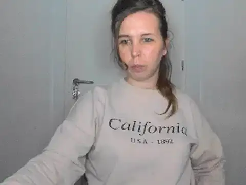 Snapshot of loveis007 chatting on March 2025 12:40:02 AM loveis007 online show from March 2025 12:40:02 AM