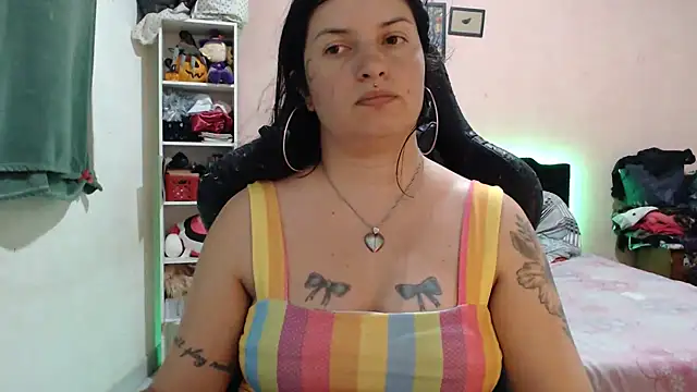 Snapshot of Ta_maravilhosaaa chatting on January 2025 11:58:01 PM Ta maravilhosaaa online show from January 2025 11:58:01 PM