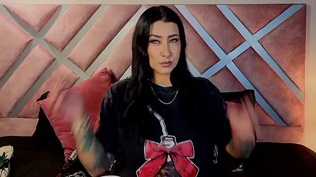  kelly hous36 online show from April 2026 12:53:02 PM