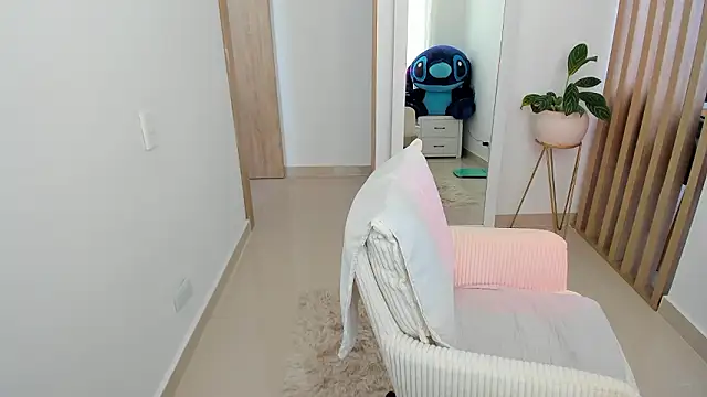 Katysmith26 online show from March 2026 05:36:02 PM