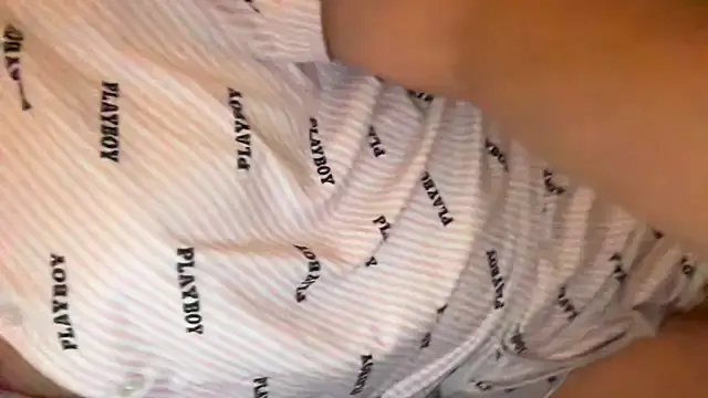 VannaDon online show from November 2025 02:04:02 AM