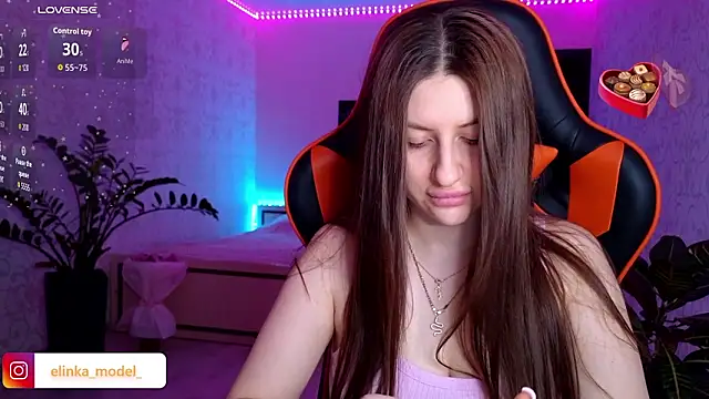 Elishka  online show from February 2026 08:30:01 PM