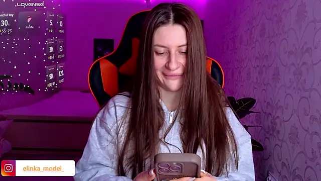 Elishka  online show from February 2026 09:57:01 PM