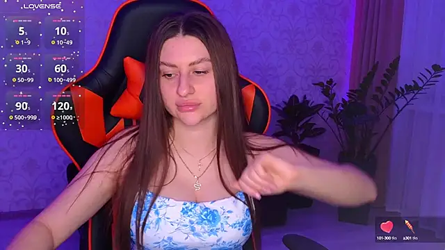 Elishka  online show from October 2025 05:32:02 PM