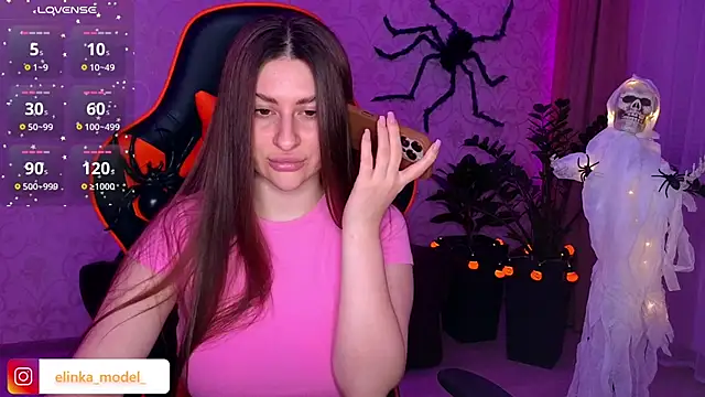 Elishka  online show from October 2025 03:55:02 PM