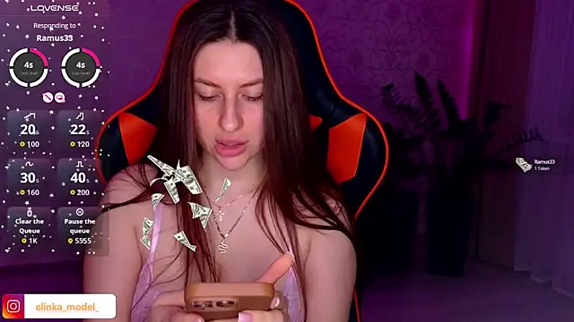 Elishka  online show from October 2025 07:04:01 PM