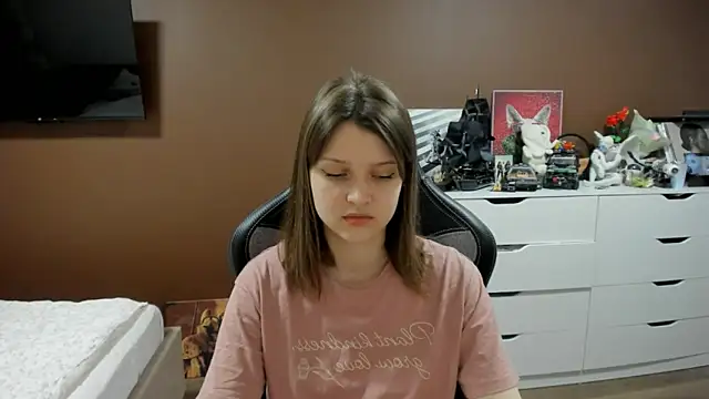 SoniNesti online show from May 2026 03:30:02 PM