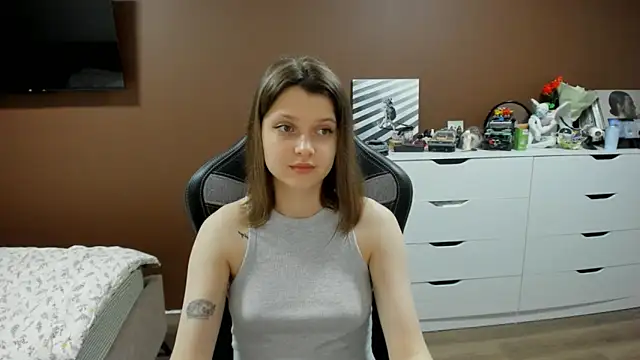 SoniNesti online show from March 2026 03:14:02 PM