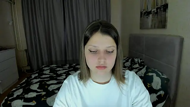 SoniNesti online show from September 2025 03:26:01 PM