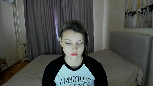 SoniNesti online show from March 2025 12:39:02 PM