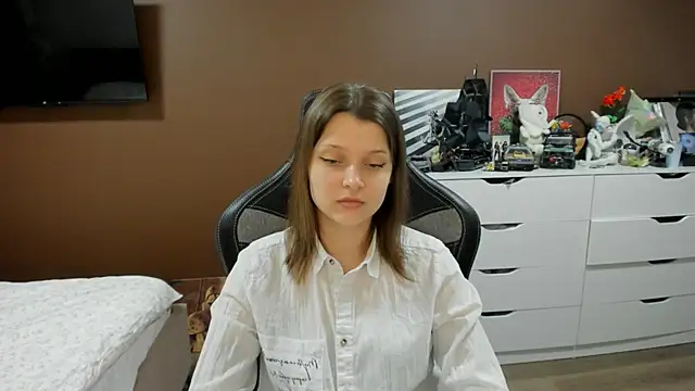 SoniNesti online show from May 2026 03:20:01 PM
