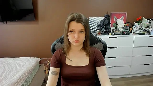 SoniNesti online show from June 2026 02:29:01 PM