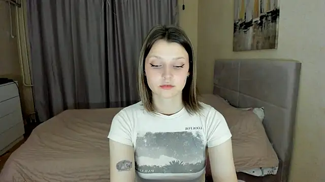 SoniNesti online show from October 2025 02:58:01 PM