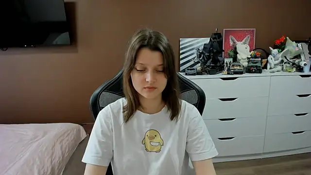 SoniNesti online show from May 2026 02:42:02 PM