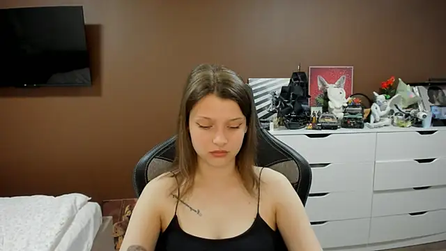 SoniNesti online show from May 2026 02:37:02 PM