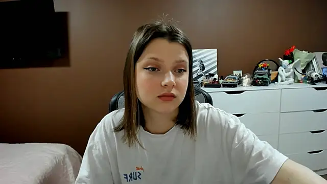 SoniNesti online show from March 2026 03:08:02 PM