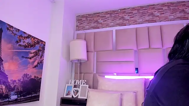 ShaniaBrownn online show from February 2026 08:15:01 PM