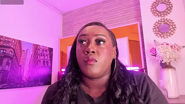 ShaniaBrownn online show from March 2026 07:28:02 PM