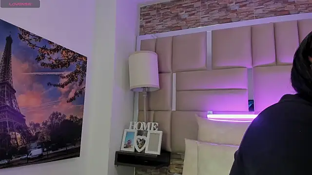 ShaniaBrownn online show from February 2026 07:46:01 PM