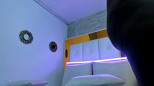 Snapshot of ShaniaBrownn chatting on March 2025 10:48:02 PM ShaniaBrownn online show from March 2025 10:48:02 PM